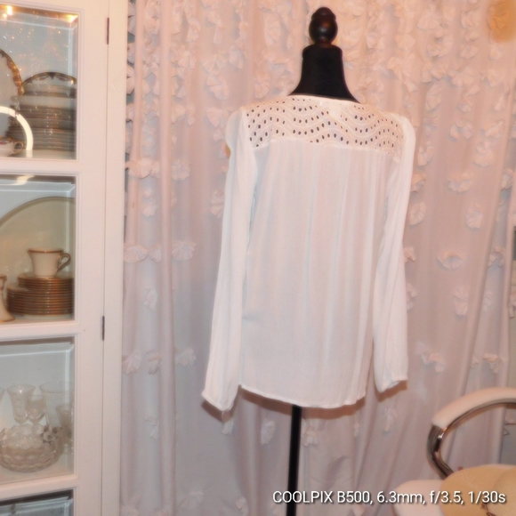 Venus blouse Cotton soft perfect for summer size small - Picture 3 of 3